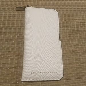 Glasses bag_Quay Australia